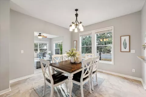 Dining - 3551 Lemieux Cir, Eagan, MN 55122 photo 3 of 4