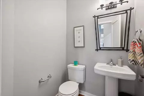 Bath - 3551 Lemieux Cir, Eagan, MN 55122 photo 5 of 5