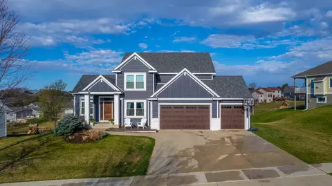 1889 Shannon Oaks Blvd NE, Rochester, MN 55906