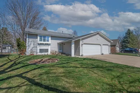 8205 Upper 145th St W, Apple Valley, MN 55124