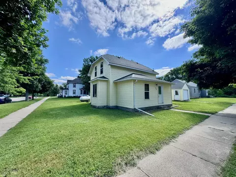 100 E 4th St, Minneota, MN 56264