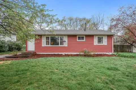 2126 Quartz Ln, Eagan, MN 55122
