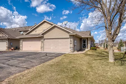 825 Winsome Way NW, Isanti, MN 55040