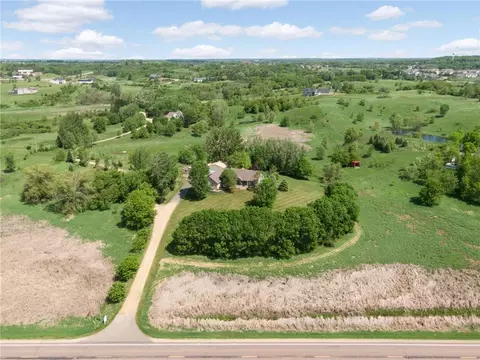 9310 E 280th St, Webster, MN 55088