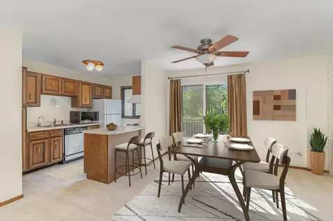13408 Heather Hills Dr, Burnsville, MN 55337