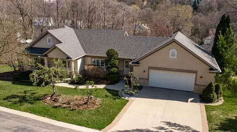 2017 Baihly Estates Ln SW, Rochester, MN 55902