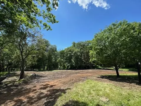 17 Nn Holdridge Cir, Wayzata, MN 55391