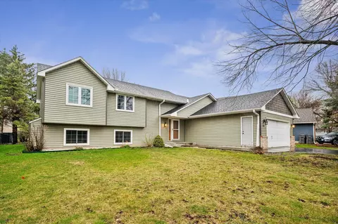4074 W 145th St, Savage, MN 55378