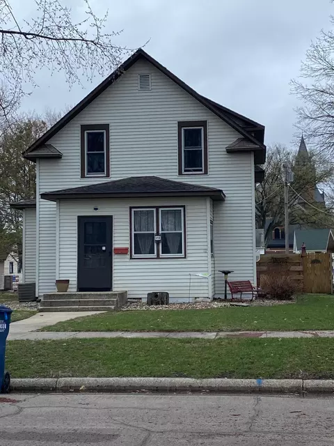 312 16th St N, Benson, MN 56215