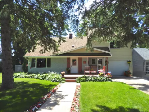308 E Bowman St, Battle Lake, MN 56515