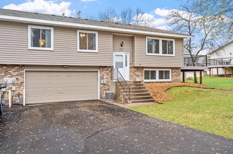 525 98th Ln NE, Blaine, MN 55434