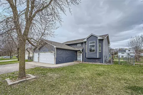 1107 3rd Ave SW, Isanti, MN 55040