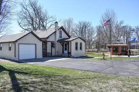 2004 Lake St E, Osakis, MN 56360