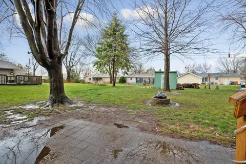 Exterior - 1424 Mitchell Dr, Faribault, MN 55021 photo 5 of 9