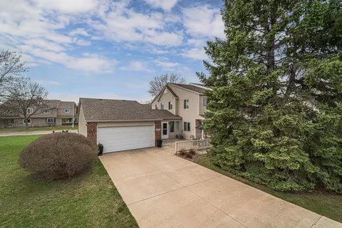 15870 Griffon Path, Apple Valley, MN 55124