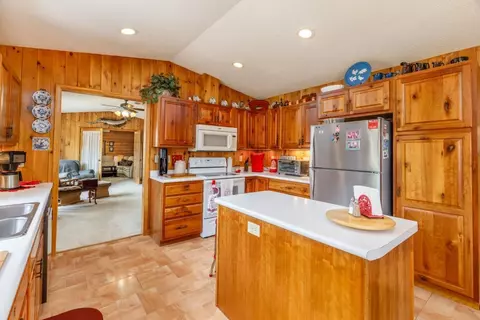 8519 Kramer Rd, Babbitt, MN 55706 photo 4