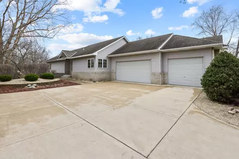 13991 Alder St NW, Andover, MN 55304
