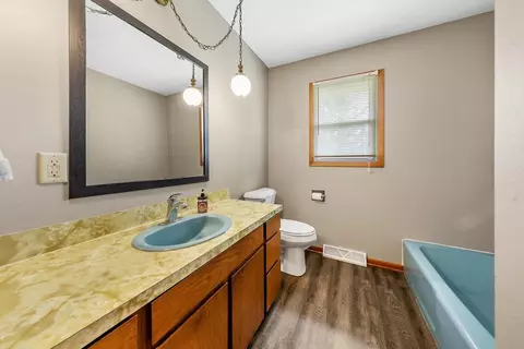 5433 Elkton Trl, Faribault, MN 55021 photo 32