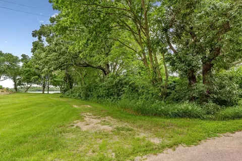 5433 Elkton Trl, Faribault, MN 55021 photo 46