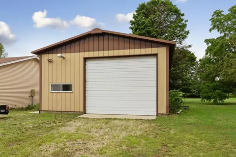5433 Elkton Trl, Faribault, MN 55021 photo 11