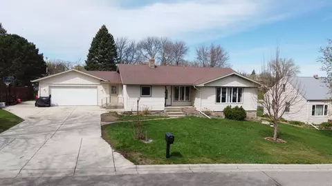 18 5th Ave NE, Elbow Lake, MN 56531