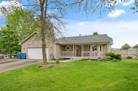 1354 14th Ave SE, Forest Lake, MN 55025