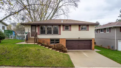2677 3rd Pl NE, Rochester, MN 55906