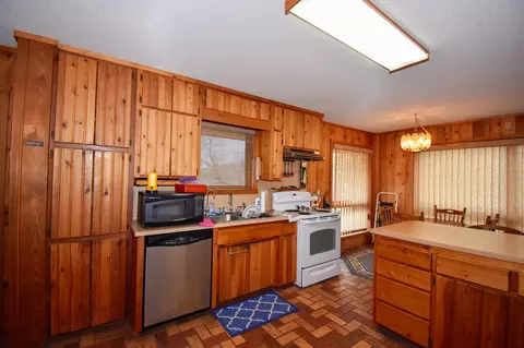 Kitchen - 749 29th Ave NW, Backus, MN 56435 photo 2 of 3