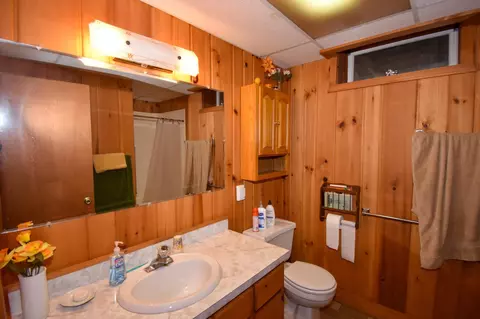 Bath - 749 29th Ave NW, Backus, MN 56435 photo 2 of 3