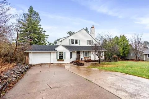 3630 E 4th St, Duluth, MN 55804