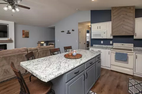Kitchen - 215 Red School Ln, Kellogg, MN 55945 photo 3 of 5