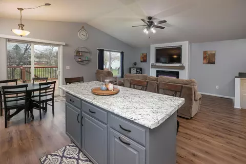 Kitchen - 215 Red School Ln, Kellogg, MN 55945 photo 5 of 5