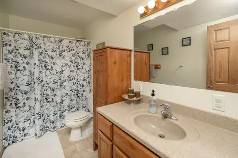 Bath - 215 Red School Ln, Kellogg, MN 55945 photo 2 of 2