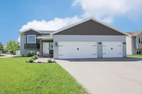 1113 5th Ave W, West Fargo, ND 58078