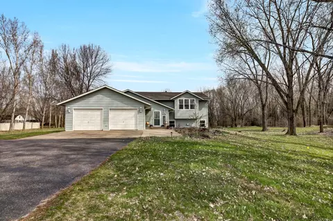 6746 95th St NE, Monticello, MN 55362