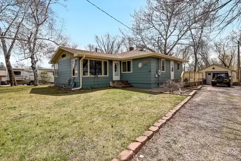 253 Myrtle Dr S, Annandale, MN 55302
