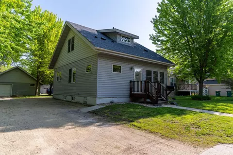 407 Oak Ave SE, Montgomery, MN 56069