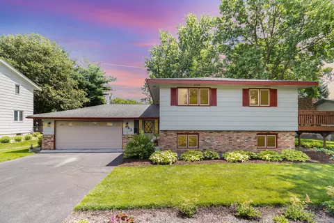 943 Market St S, Shakopee, MN 55379