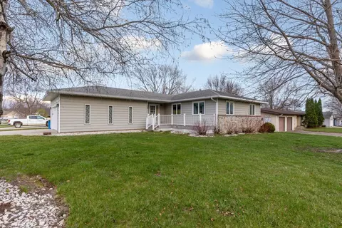 443 Morning Dr, Owatonna, MN 55060