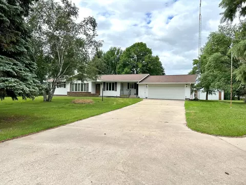 108 Stephen Dr SE, Fertile, MN 56540
