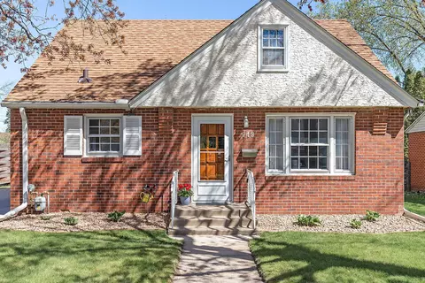749 Ivy Ave W, Saint Paul, MN 55117