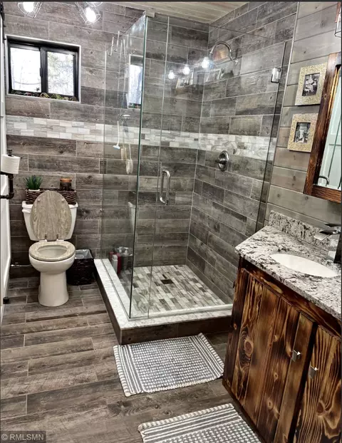 Bath - 16389 Goshawk St, Mcgregor, MN 55760 photo 1 of 1