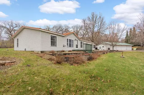 w9572 295th Avenue, Diamond Bluff, WI 54014