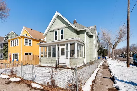861 Thomas Ave, Saint Paul, MN 55104