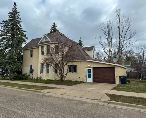 315 2nd St SE, Little Falls, MN 56345