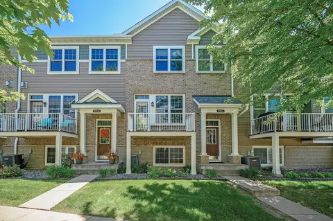 17111 72nd Ave N #4402, Maple Grove, MN 55311