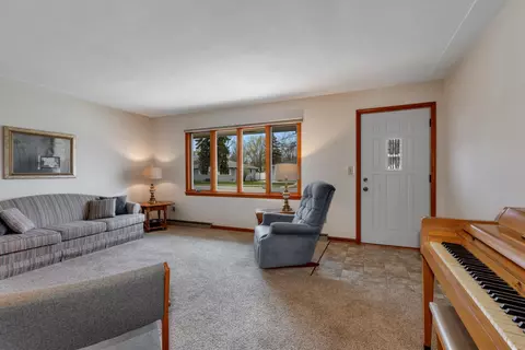 832 25th Ave N, Saint Cloud, MN 56303 photo 3