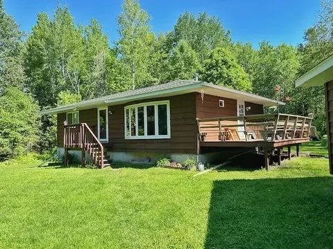 317 Susanna Ln, Bovey, MN 55709