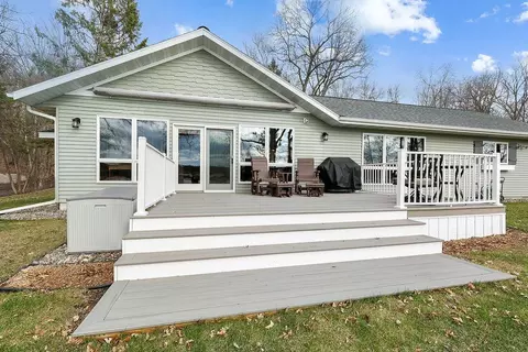 44283 Birchview Rd, Melrose, MN 56352