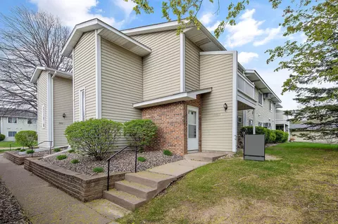 2468 Cobble Hill Alcove #D, Woodbury, MN 55125